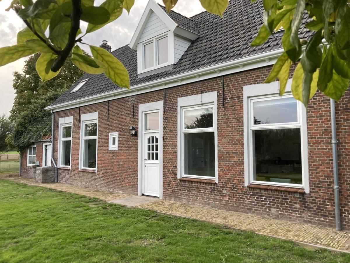 Landhuis 'De Ontspanning' Villa Axel Exterior photo